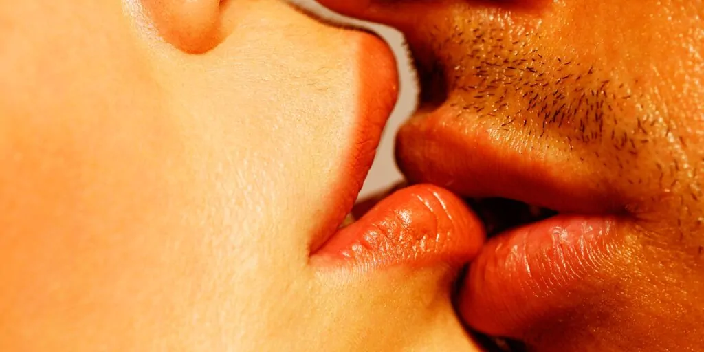 virgin mouth kisses